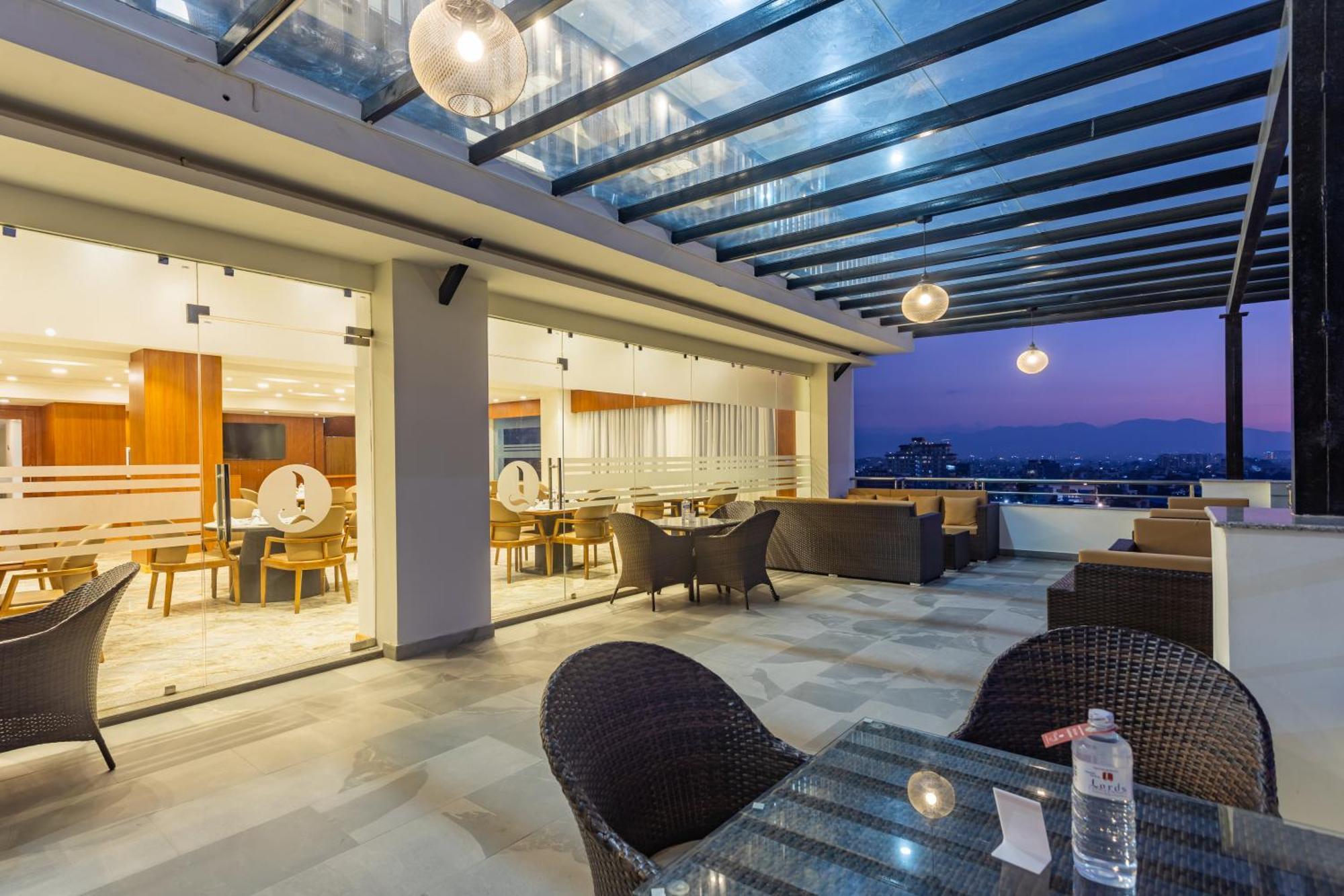 Hotel Mandala Norling Lords Prime Katmandú Exterior foto